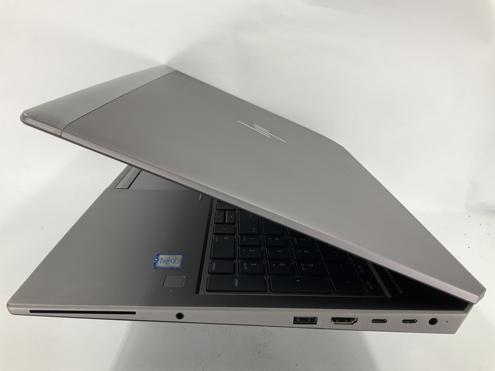HP Zbook 15 G6 15.6″ Core i7-9850H 512GB 32GB B Win 11 Pro T1000
