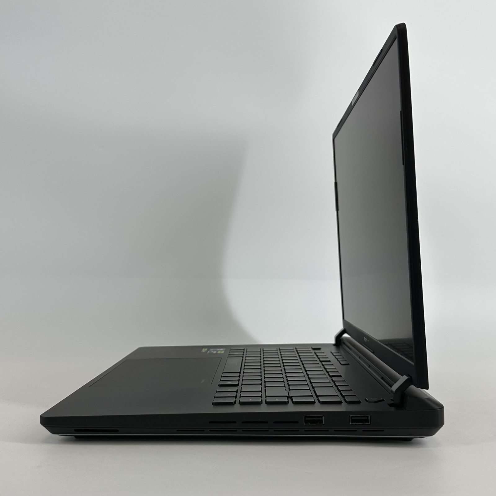 Asus ROG Strix Scar 16 G635 QHD+ 2.7 GHz Ultra 9 275HX 32GB 2TB SSD RTX 5090