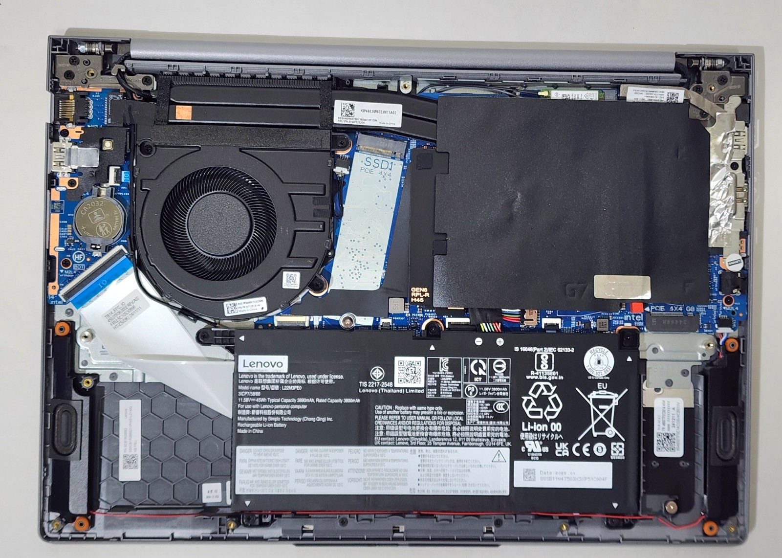 *TOUCH ISSUE*Lenovo ThinkBook 14 G8 IRL 14″Touchscreen Core7-240H(NO RAM,SSD,AC)