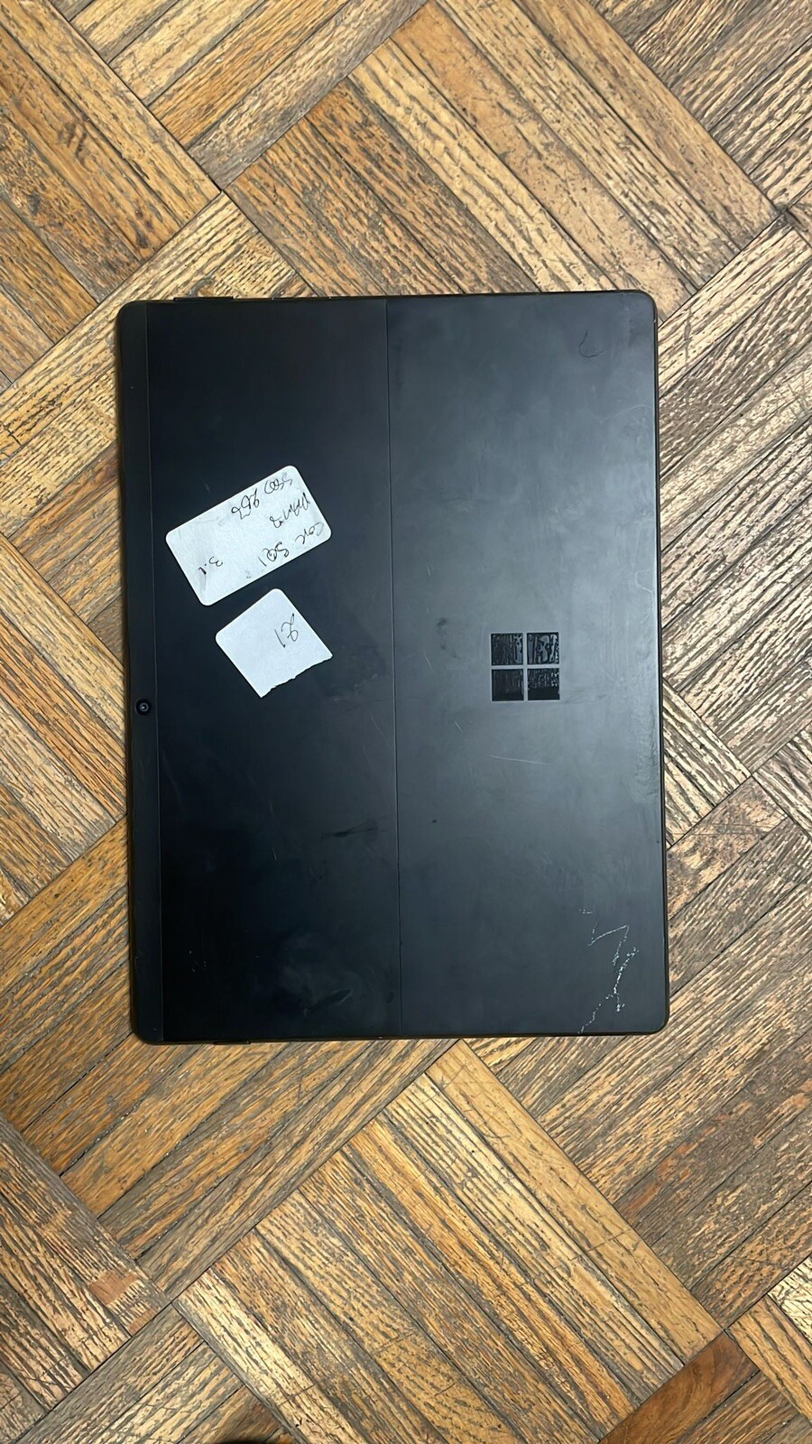 Surface pro X SQ1. 3.0GHz RAM 8 256 SSD No keyboard