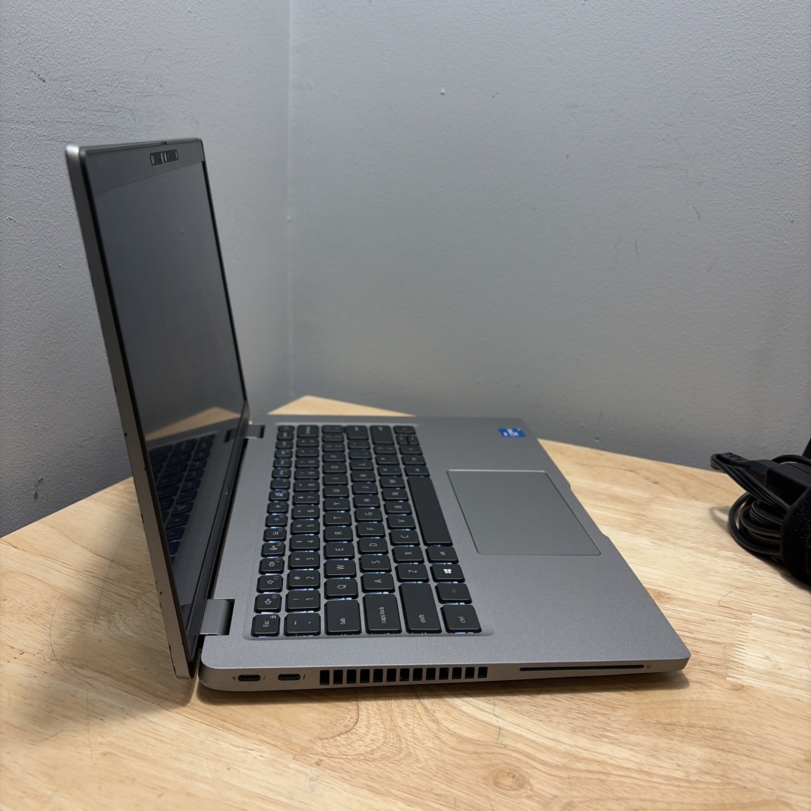 Dell Latitude 5420 14” FHD, 256GB SSD Intel i5-1145G7 16GB WCam WiFi Win 11 Pro