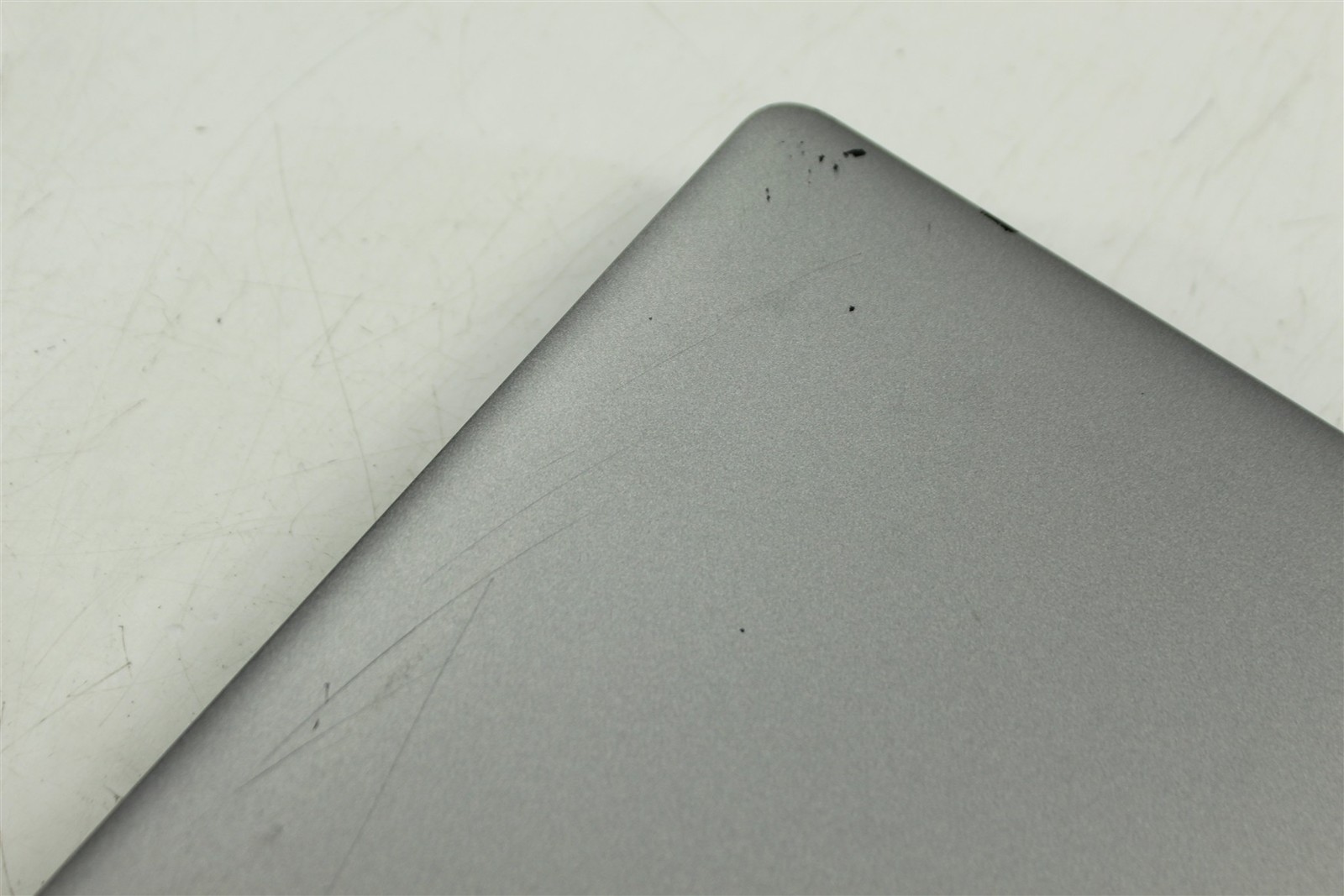 Dell Precision 3571 15.6″ FHD i7-12800H 2.4GHz 512GB SSD 16GB RAM T600 NO OS
