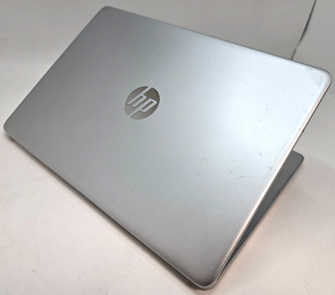 HP LAPTOP 14-DQ1043CL CORE i3-1005G1 @ 1.2GHz, 8GB, 256GB SSD, SILVER, FHD