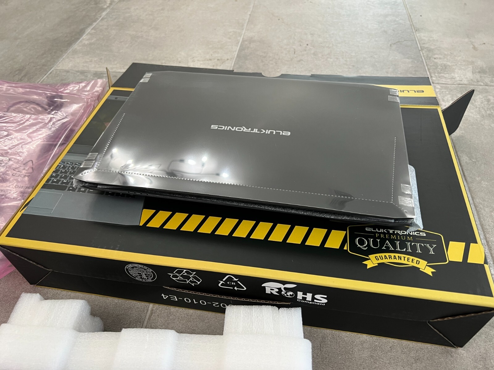 (NEW) Old Inventory Eluktronics W230SD 13.3″ Gaming i7 4710MQ GTX 960m Complete