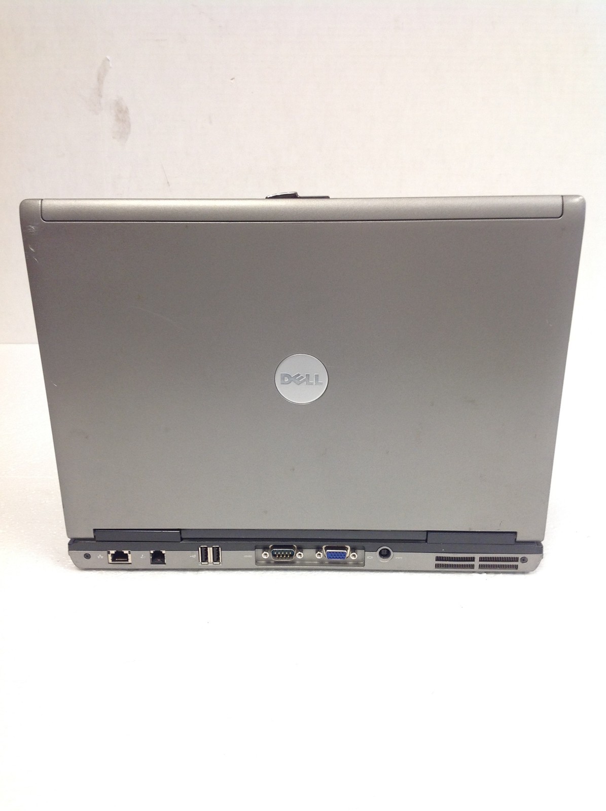 Dell Latitude D620 Core Duo 1.66GHz 14.1″ Laptop w/ 512MB RAM,DVDROM, READ
