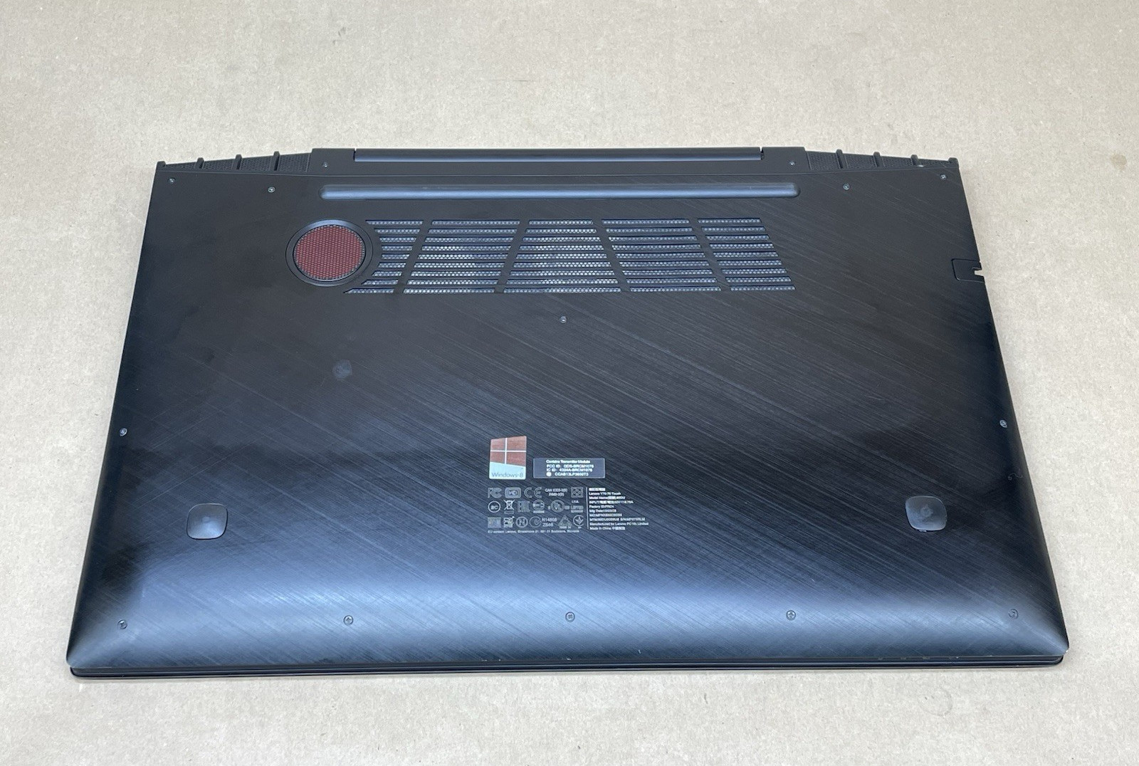 Lenovo Y70-70 Touch 80DU Intel Core I7-4720HQ GTX 860M 16GB RAM 1TB SSD WIN10