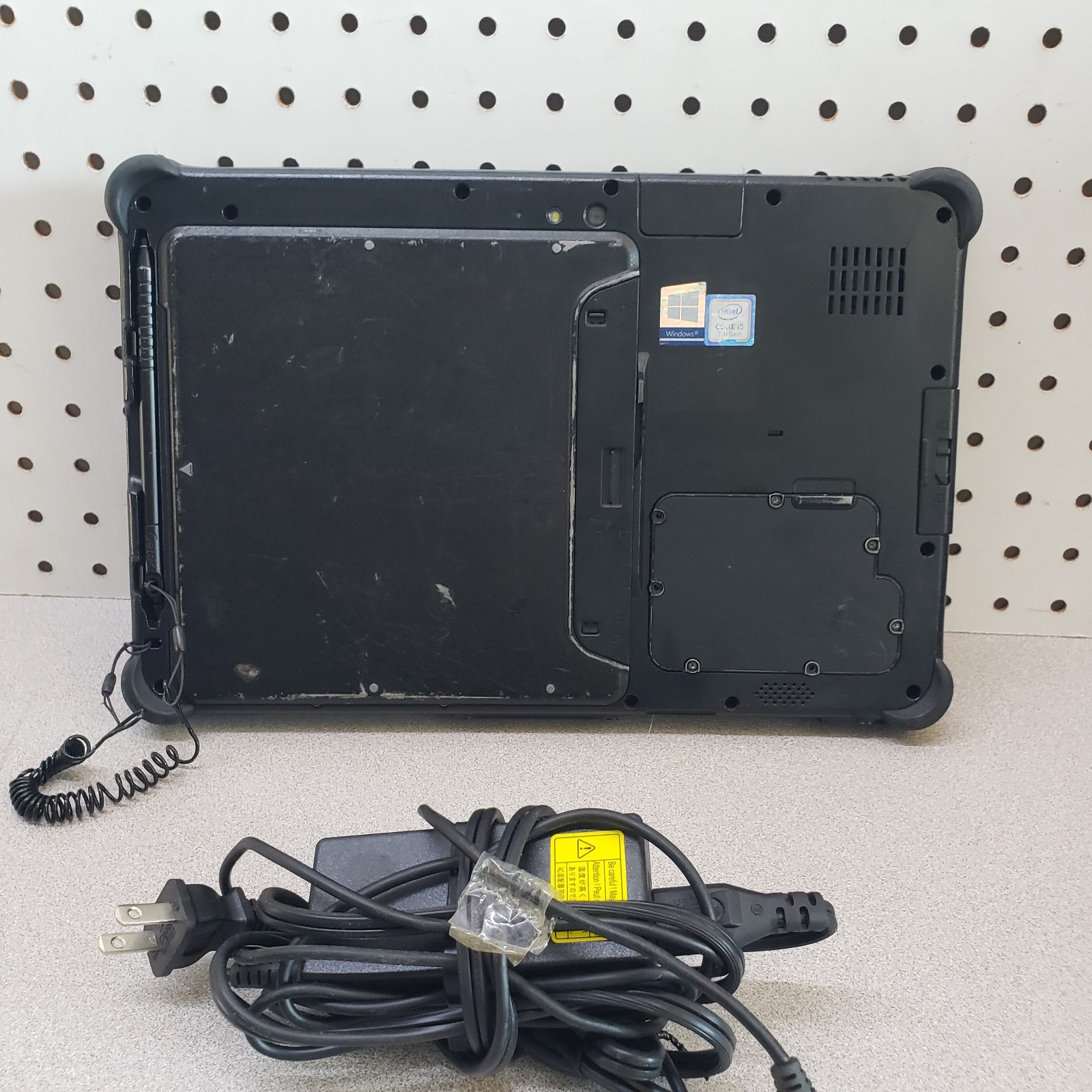 Getac F110 G4 F110G4 7Gen i5-7200U 2.50ghz 4GB,256gb SSD Win10 Rugged tablet