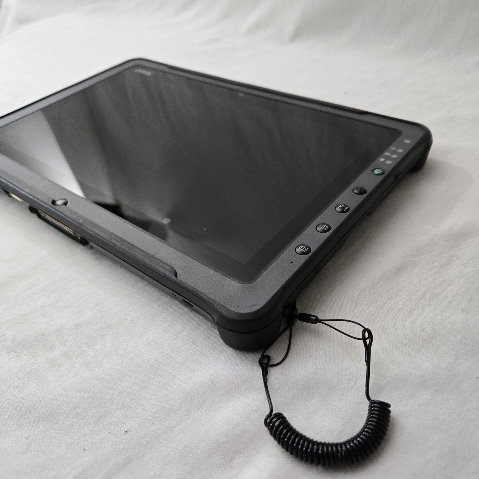 GETAC F110 G3 Rugged Tablet i7-6500U 2.50GHz 256GB SSD 16GB Ram Win10P — LOOK
