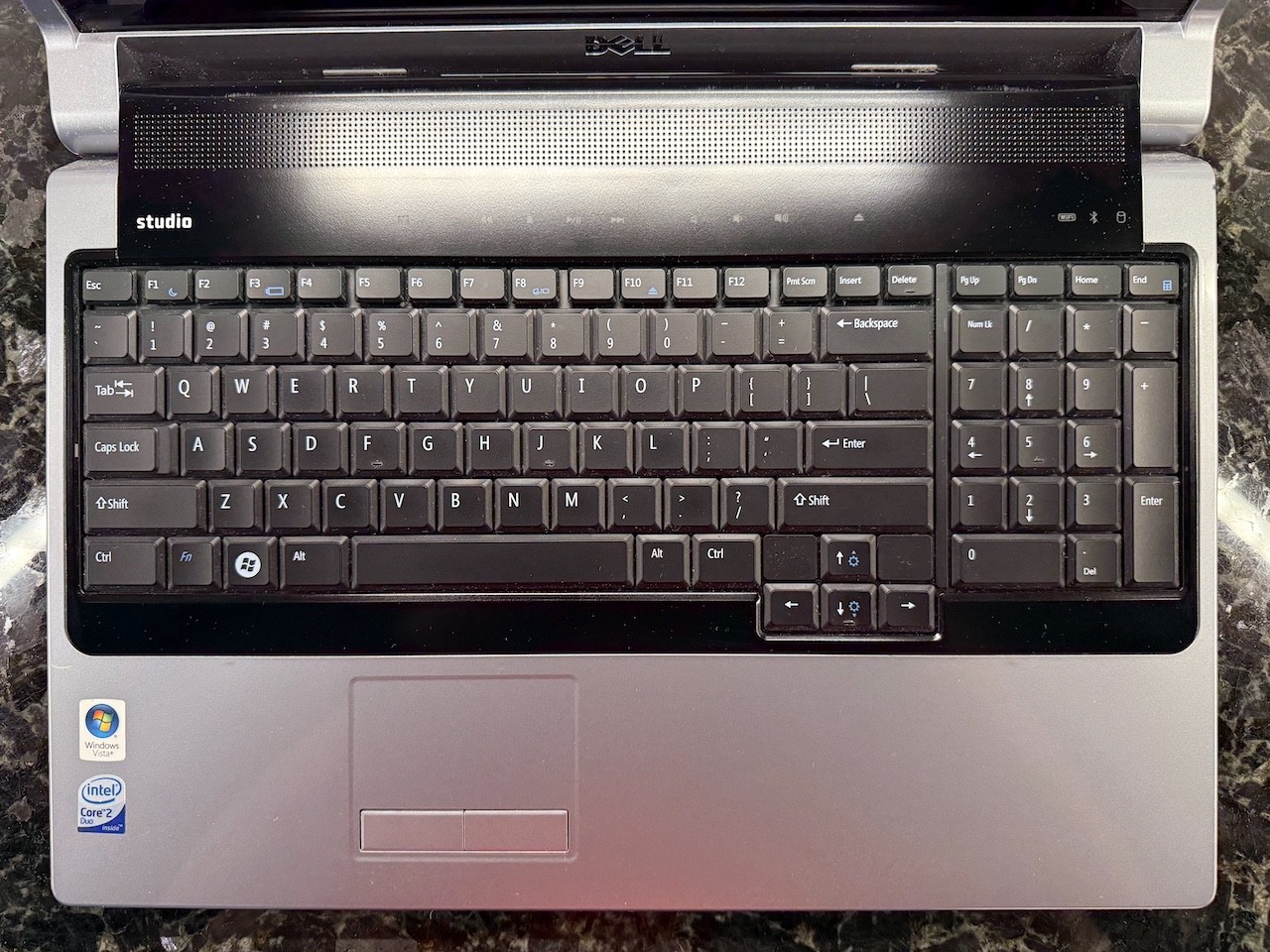 Dell Studio 1737 PP31L 17″ Laptop Core 2 Duo 4GB 320GB HDD Untested No Charger