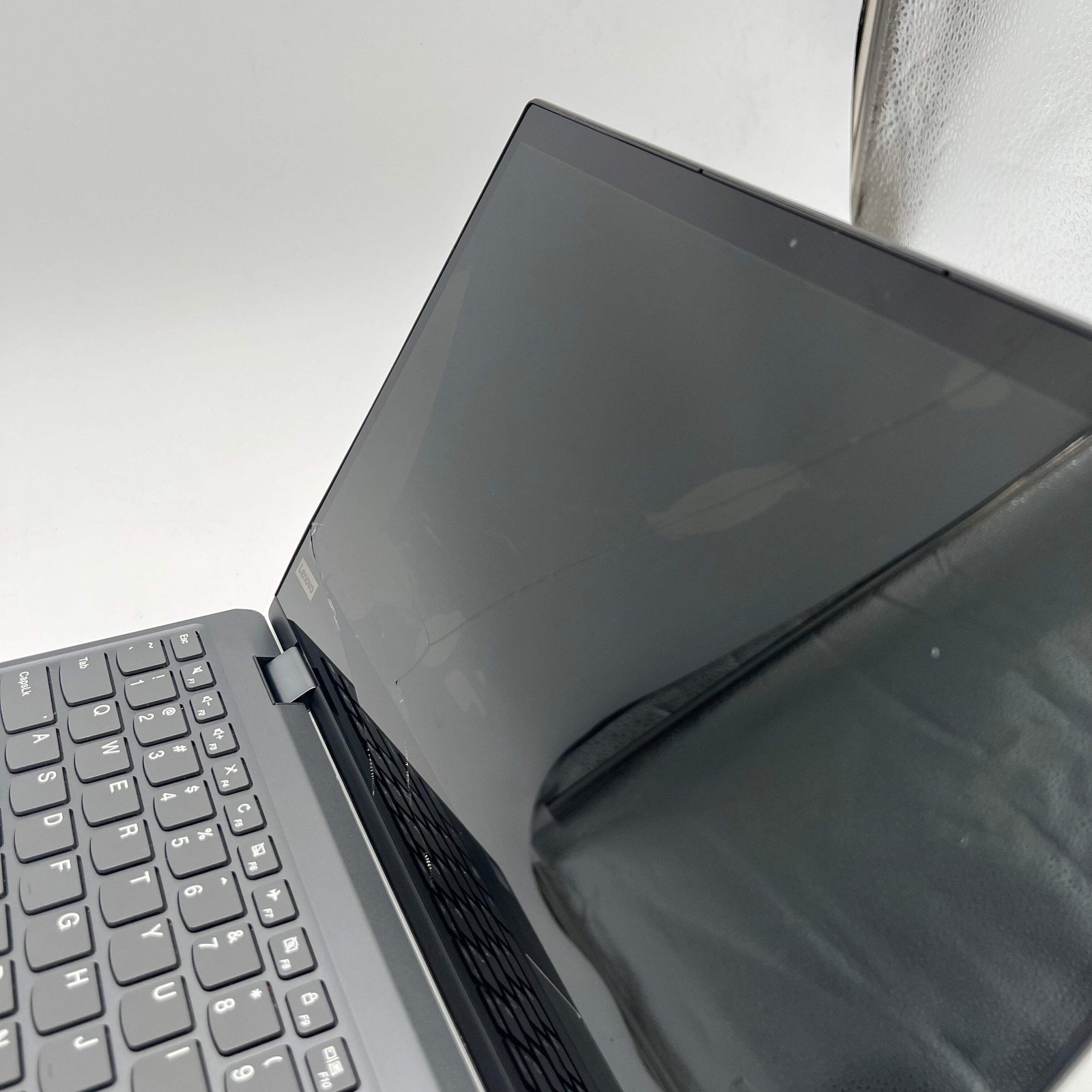 Lenovo Yoga 720 12-inch Core i5 7th Gen 8GB 256GB Gray Parts/Repair Laptop