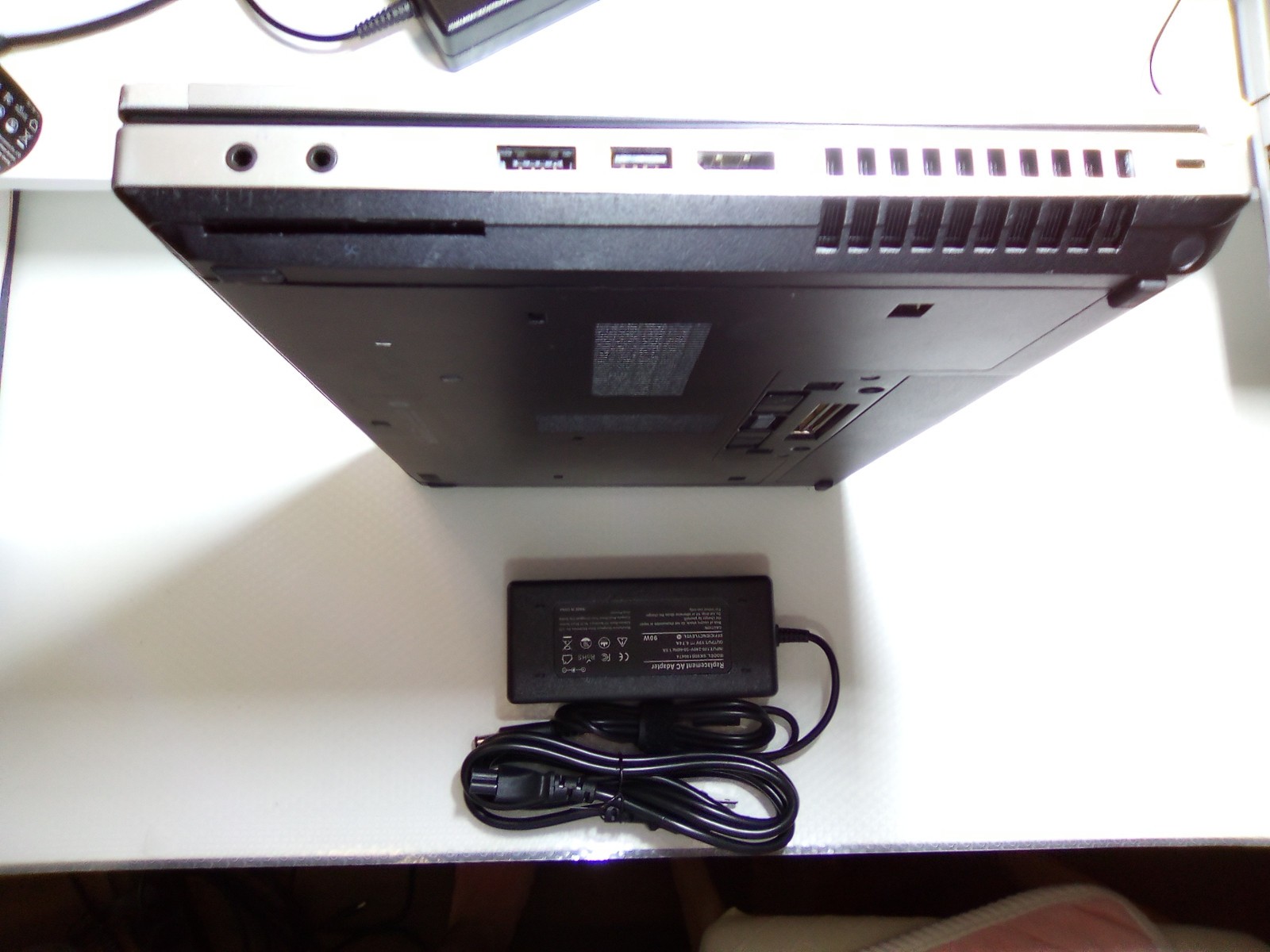 HP EliteBook 8470P [Core i5 3rd Gen] [4 GB DDR3] [240 GB SSD] [AMD 7570M 1GB]