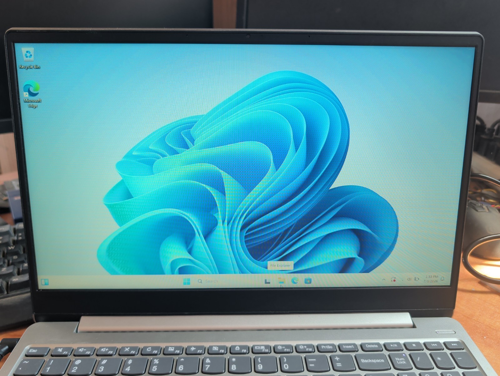 Lenovo IdeaPad 330s 15-IKB i3-8130U, 6GB, 1 TB HDD, Win 11 Home, W/ Charger