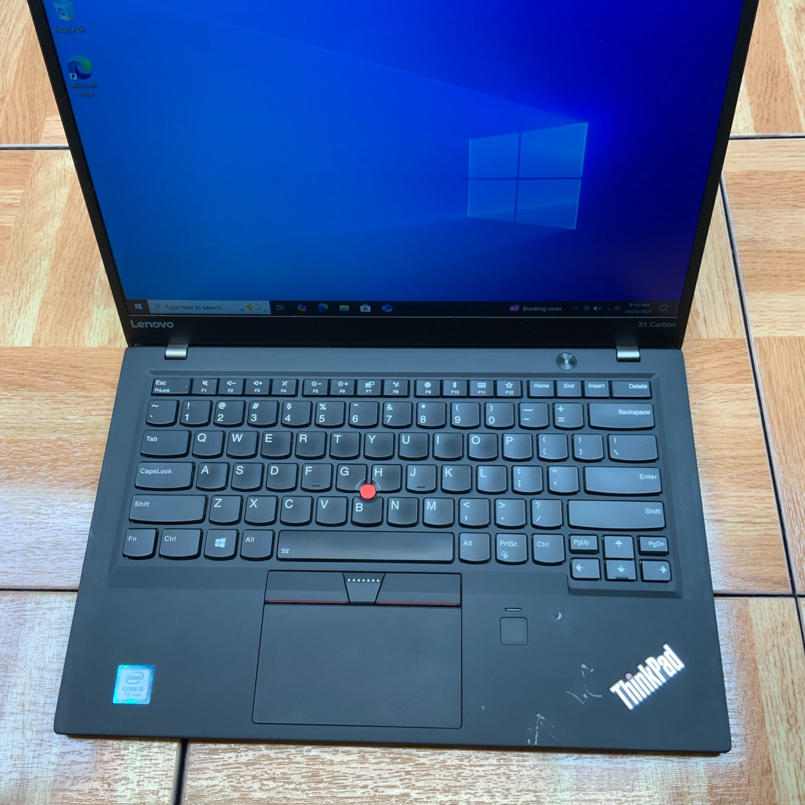 Lenovo ThinkPad X1 Carbon 5th Intel i5-7300U 8GB RAM 256 GB SSD Win 10 Pro