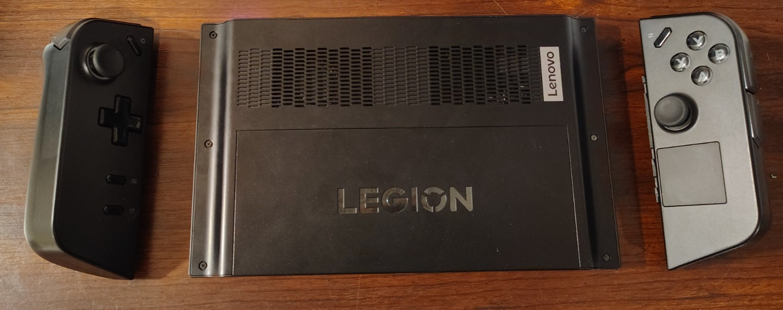Lenovo Legion Go AMD Ryzen Z1 Extreme 16GB RAM 1TB SSD + Case and Extras
