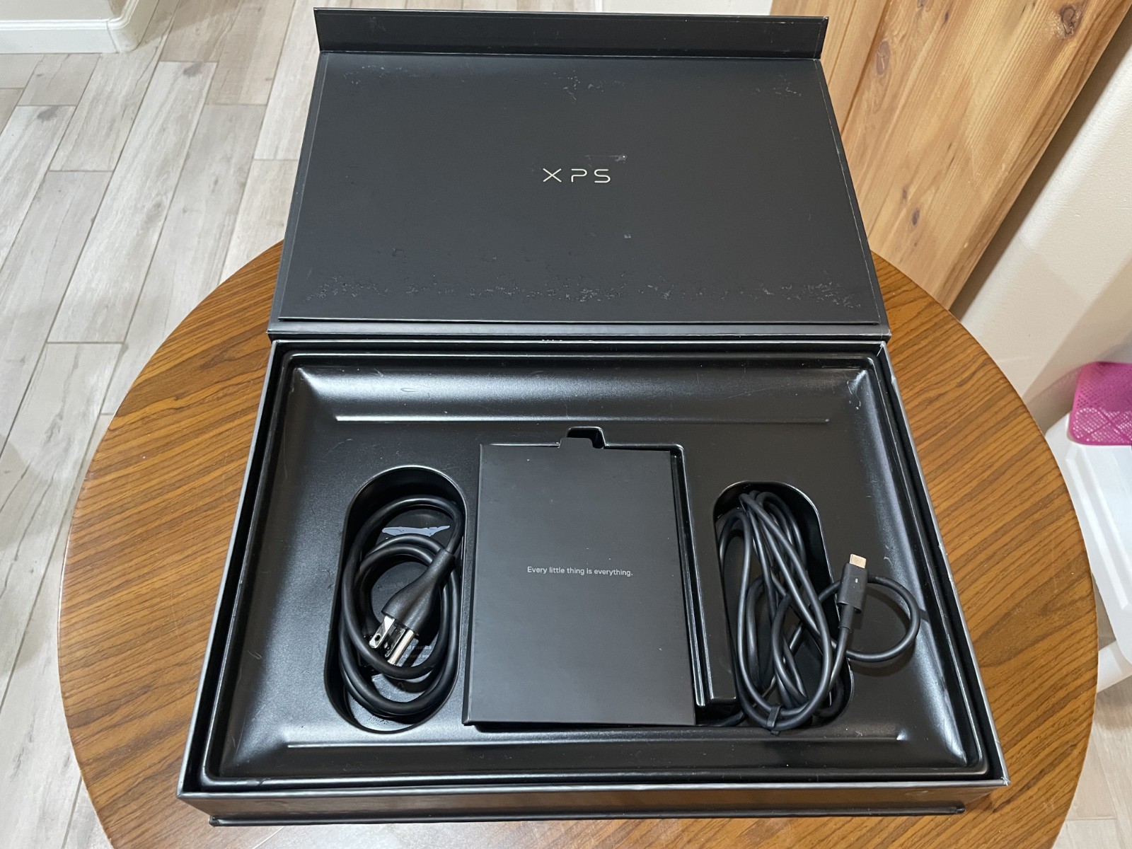 Dell XPS 15 9530 3.5K OLED Touch i7-13700H 32GB 1TB SSD RTX 4050 – Open Box 99%