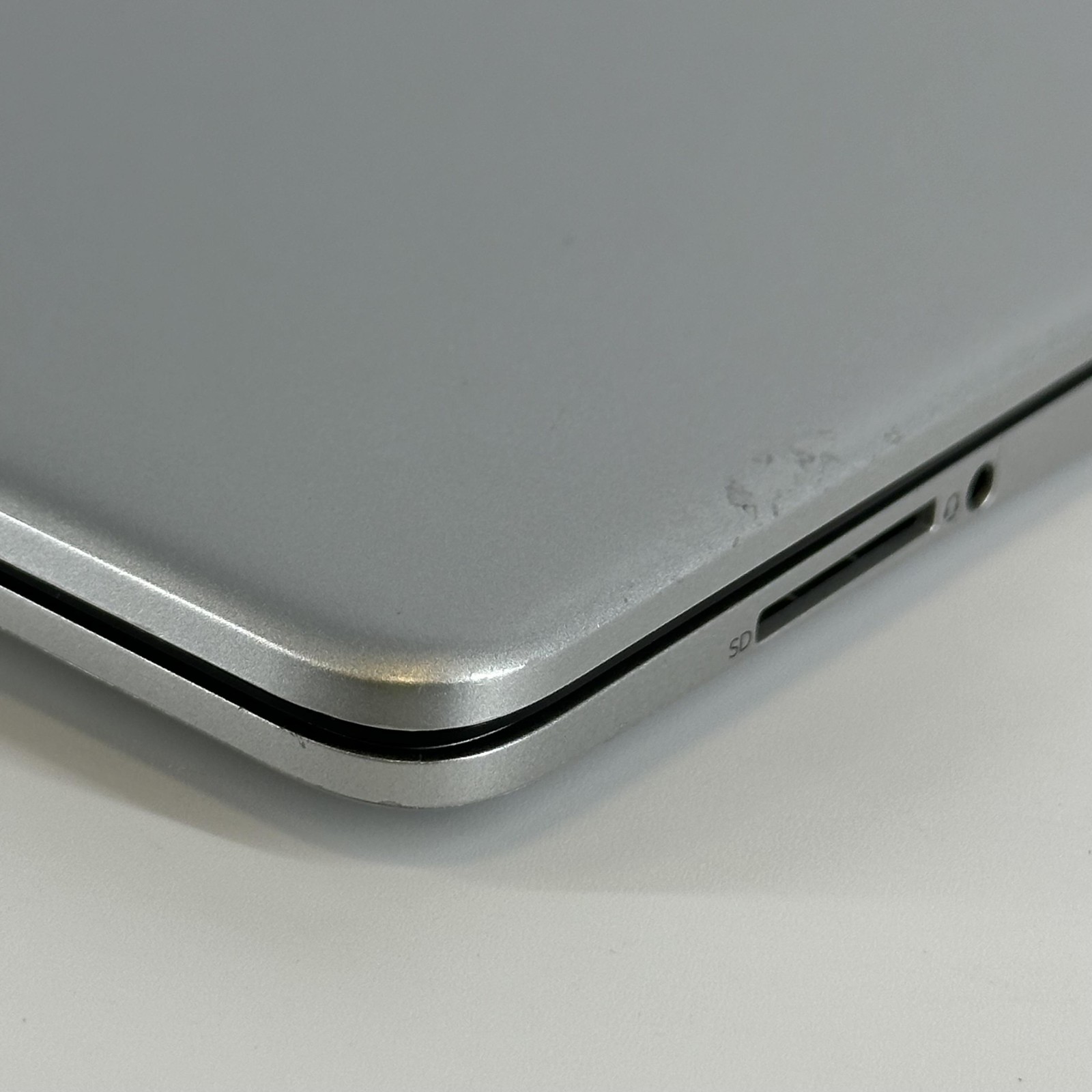HP Laptop 15-dy2073dx Silver FHD TOUCH i7-1165G7 2.80GHz 16GB 512GB SSD Good