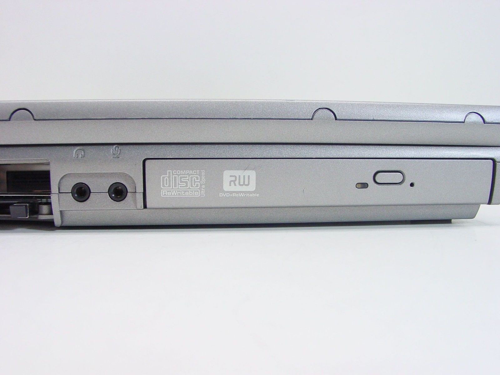 Dell 3.06 GHz, 512 MB, No AC Adapter, No Floppy, No HDD PP80L – AS IS