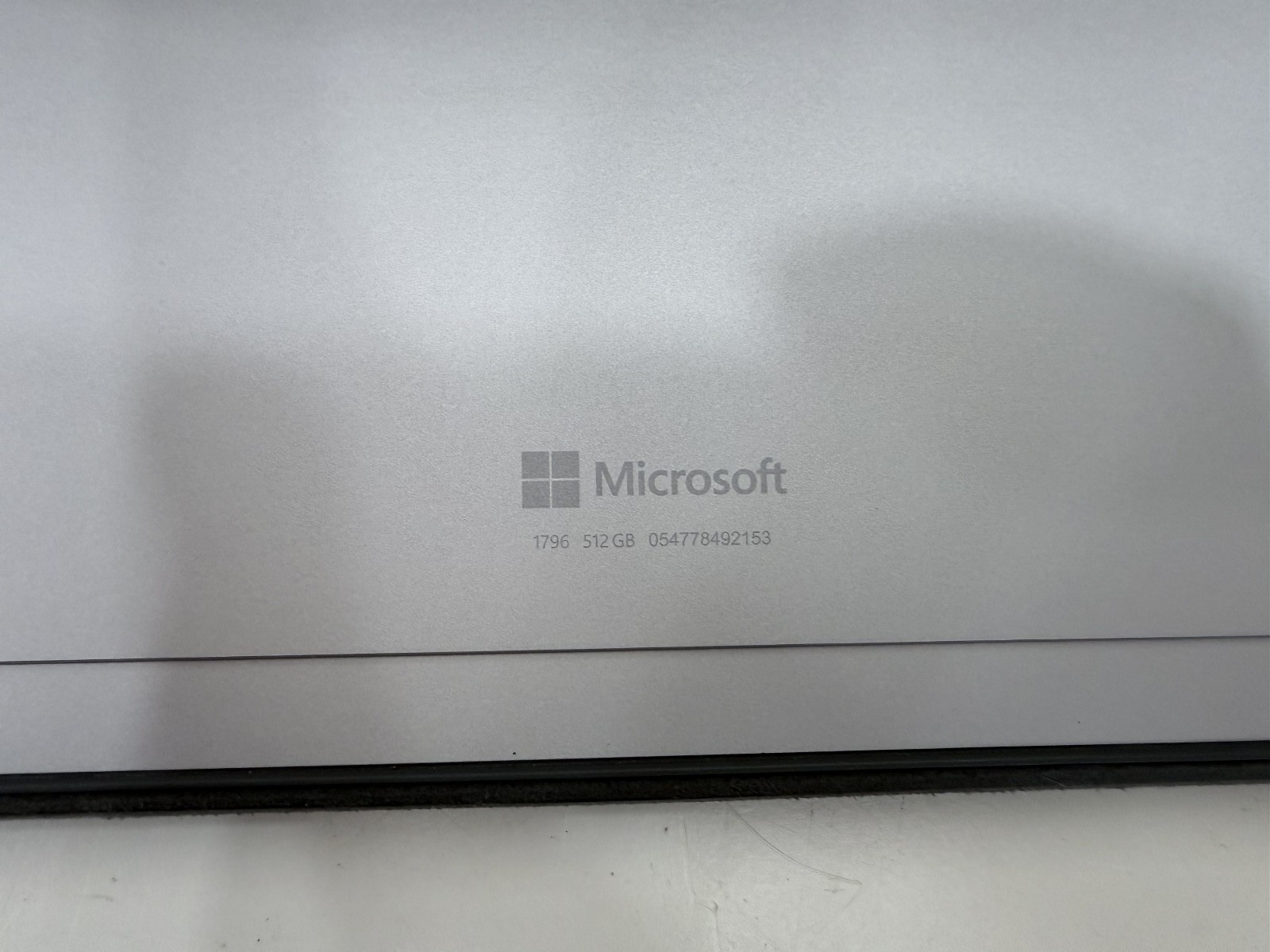 Microsoft Surface Pro 6 i7-8650U CPU @ 1.90GHz 16 GB RAM 512 GB Win 10 Pro