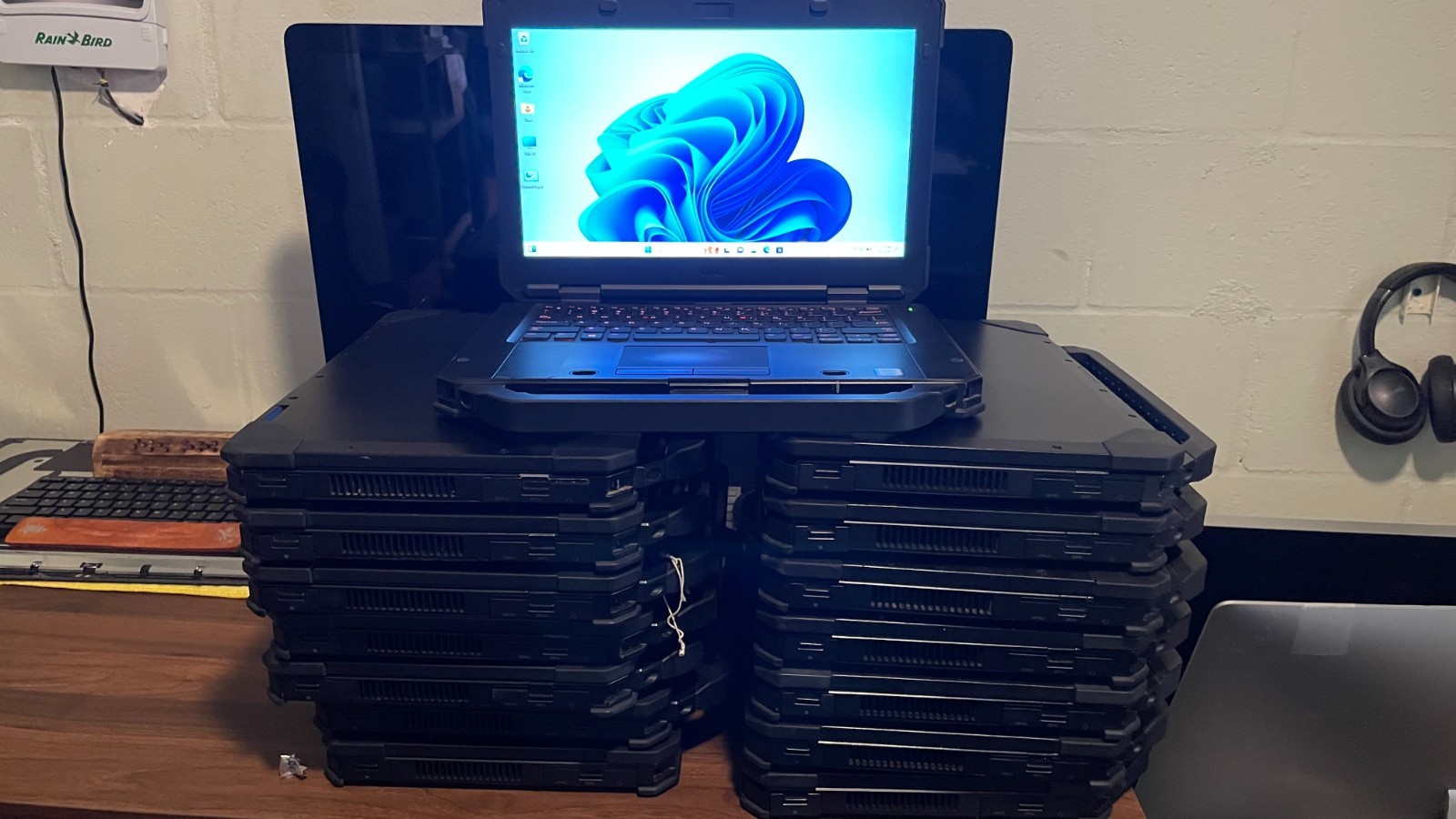 Dell Latitude RUGGED 5420 Laptop PC 14.0″ i7 32GB RAM- 512GB SSD Win11 Touch Sc.