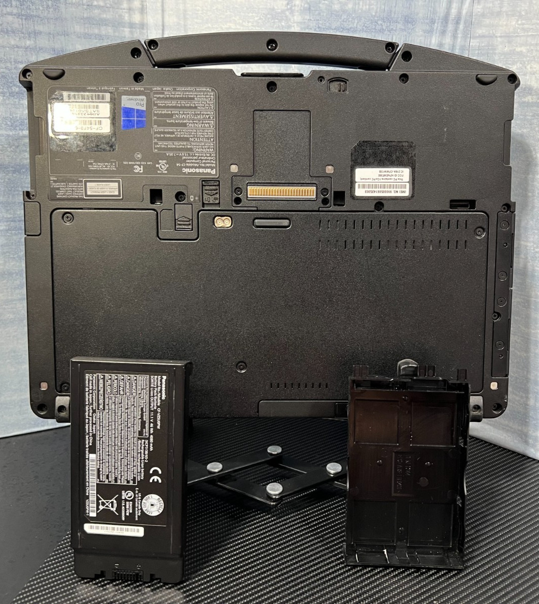 CF-54F9885KM, i5-6300U 2.40Ghz,8GB Mem,256GB SSD,Touchscreen,4G LTE,GPS,3,820Hrs