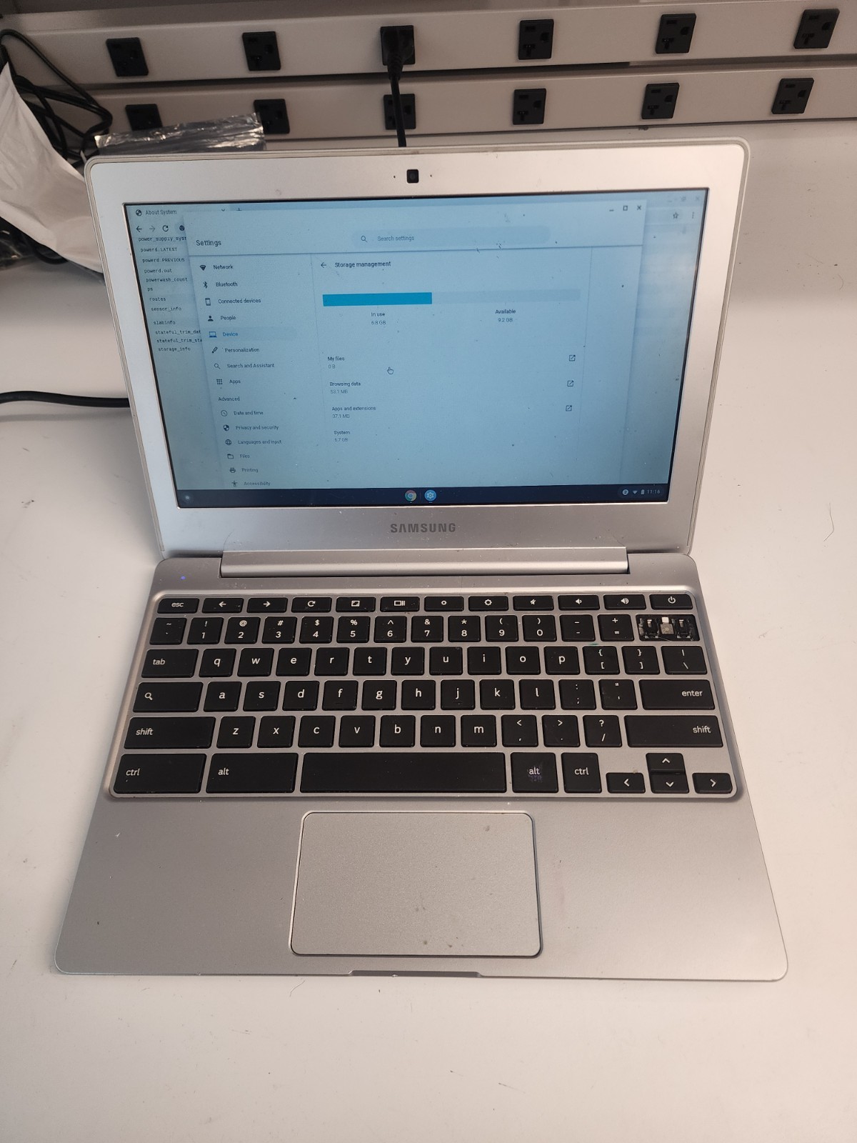 SAMSUNG CHROMEBOOK 2 11.6 HD CELERON N2840 2GB Ram 16GB SSD XE500C12 READ