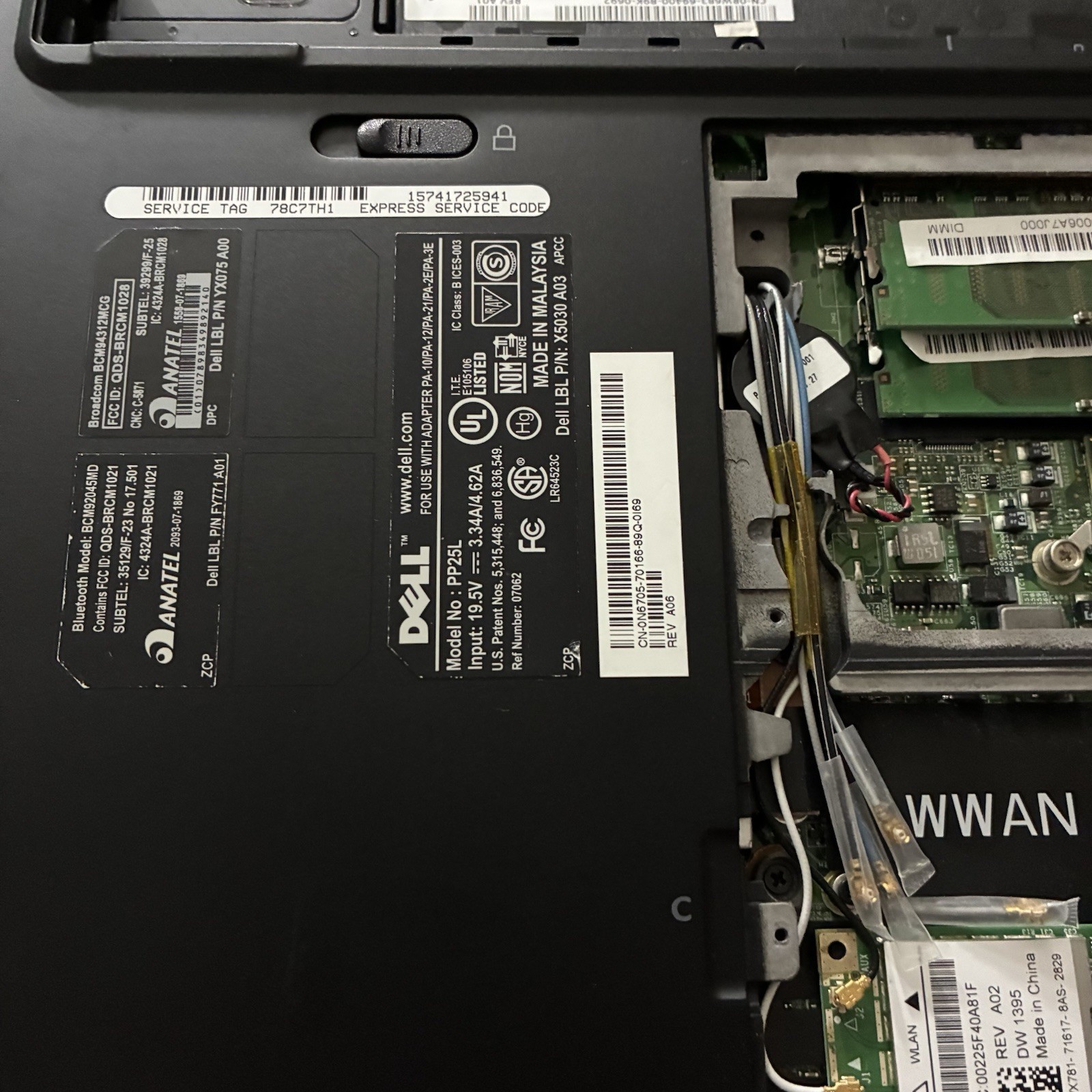 Dell XPS M1330 Core 2 Duo 2GHz No HD 1GB RAM Boots To BIOS Good Screen For Parts