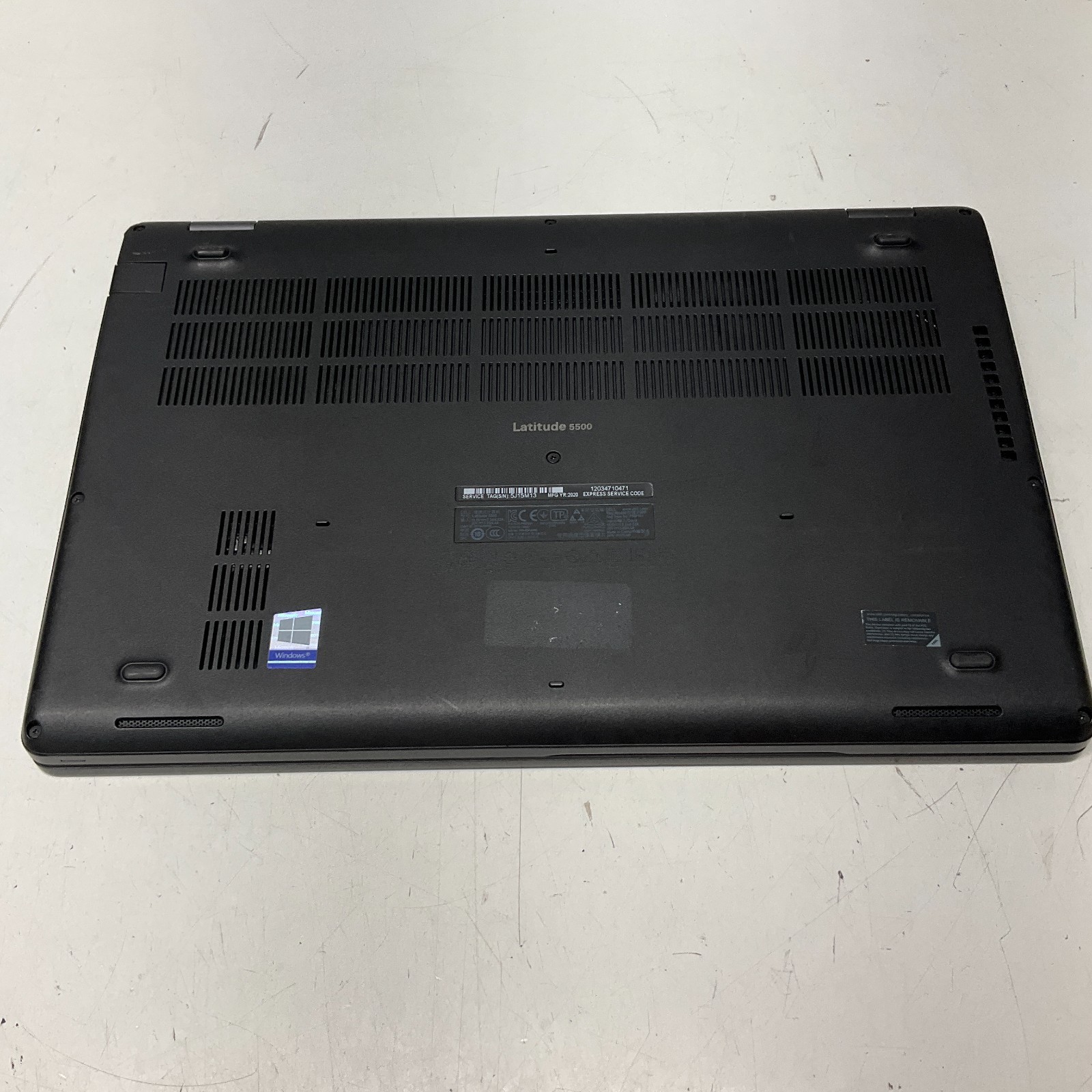 Dell Latitude 5500 15” i5-8265U Laptop FOR PARTS ONLY BROKEN LCD AS IS