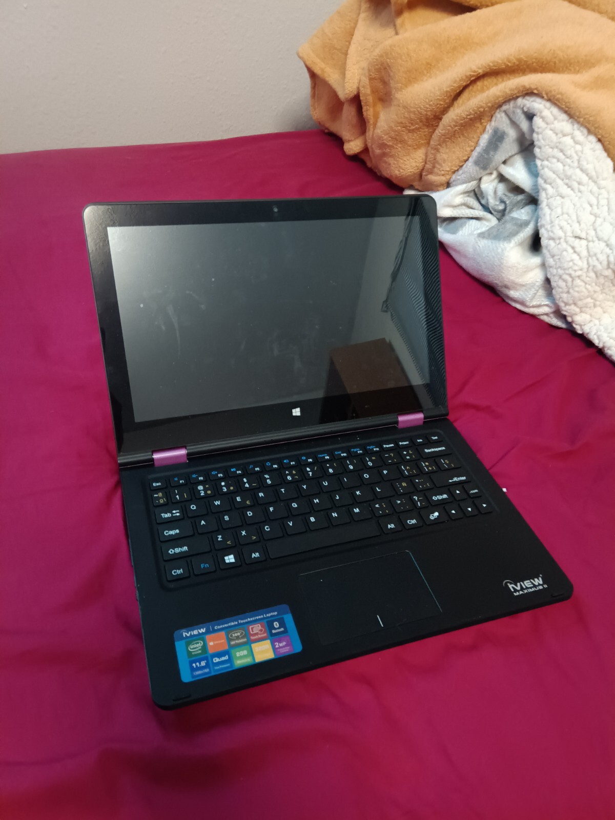 Maximus II Windows Touch Screen 360 rotation. [ No charger included ]