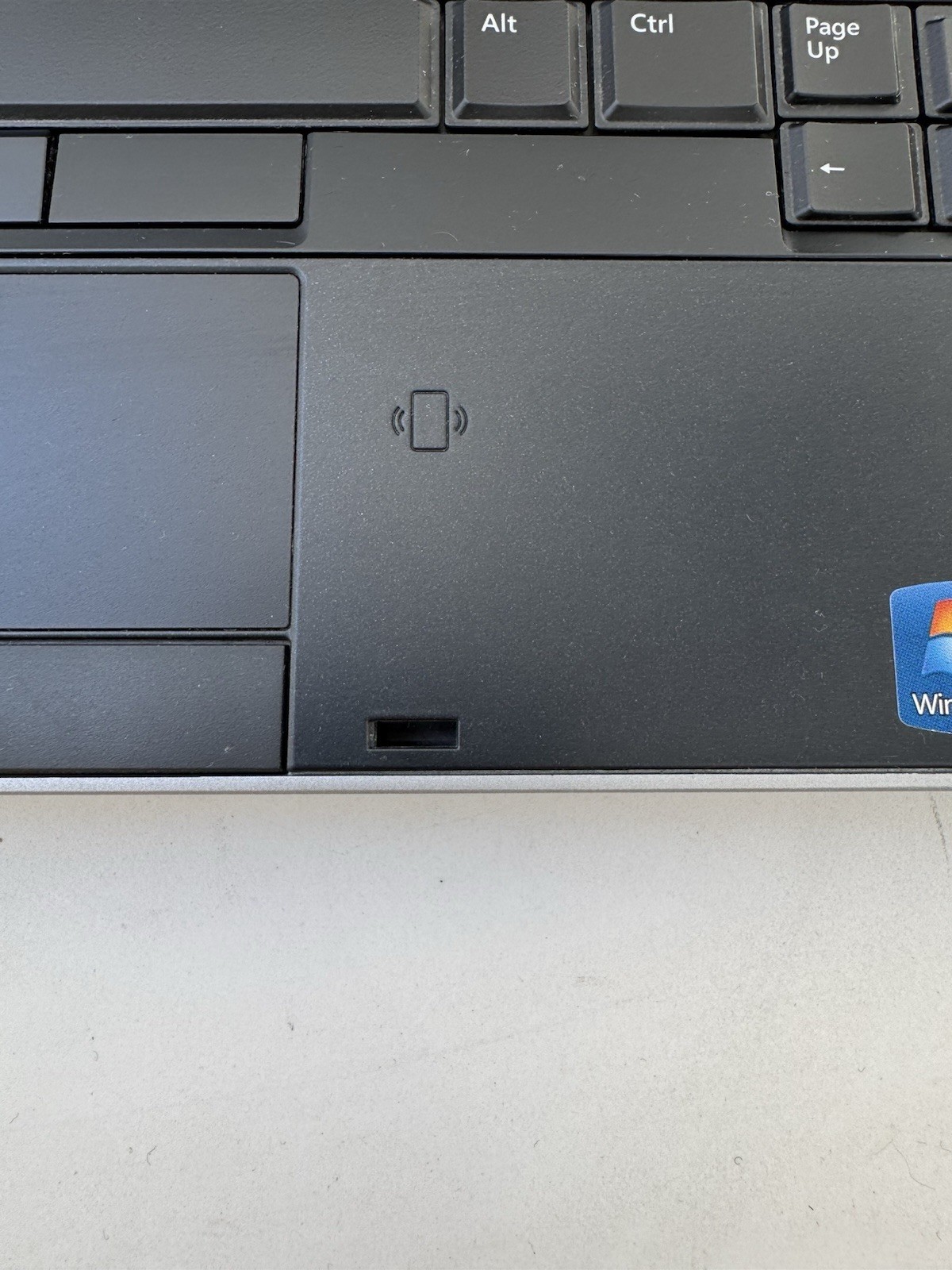 Dell Latitude E6440 14″ Core i5-4310M 2.7GHz 8GB 256GB SSD Webcam Win 10 Laptop
