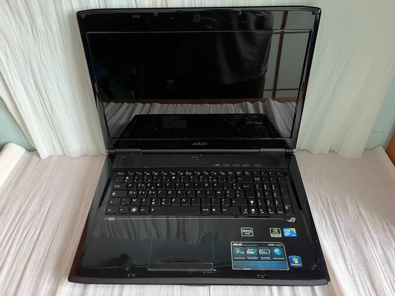 *Rare* 17.3” Asus Rog G72GX Core 2 Duo, Nvidia Laptop Not Working