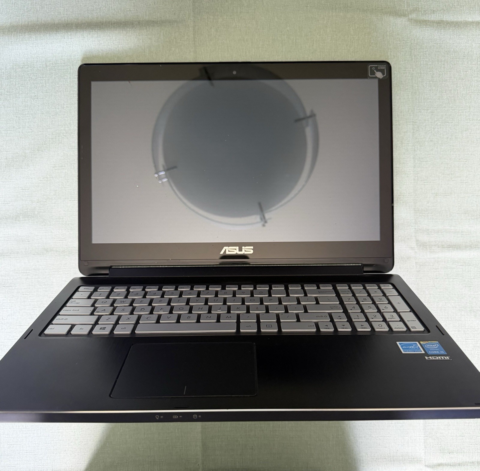 ASUS Q502L 15.6″ Intel Core i5 8GB Windows Black ( turns on, forgot password)