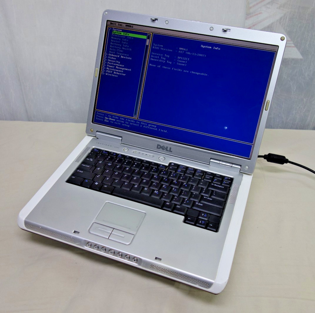 Inspiron 6400 15.4in Core 2 Duo 2 GHz 6G ram no HDD no charger for parts repair
