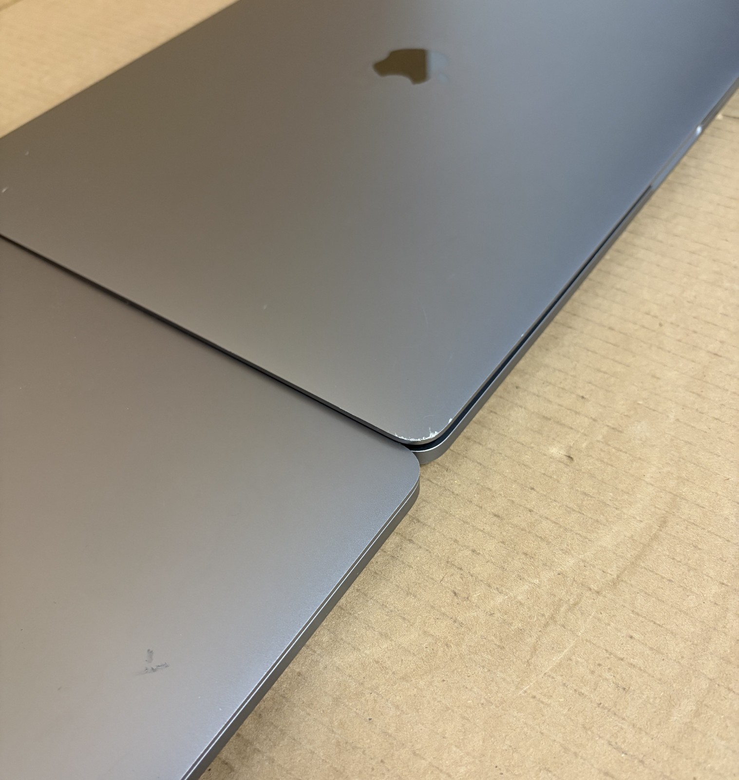 Lot of 2 Apple MacBook Pro A2141 i9-9880/ i7-9750H | 32GB/16GB | 1TB/500GB H