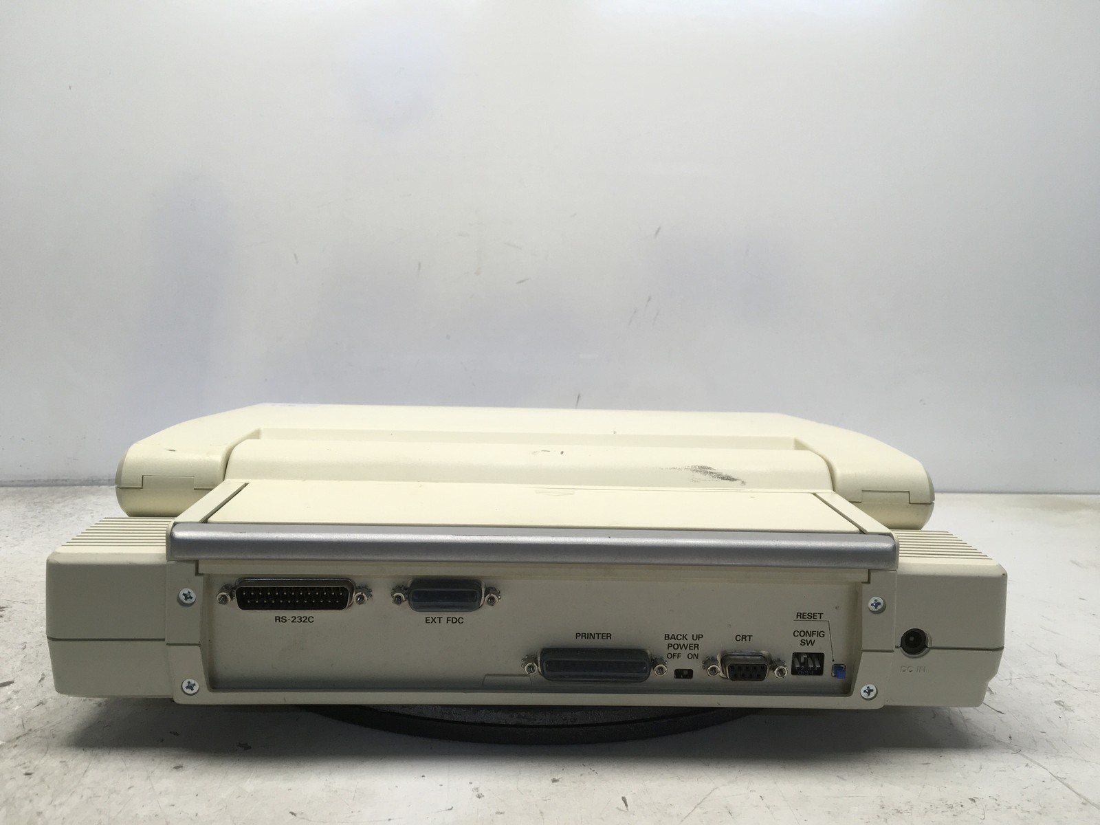 NEC MultiSpeed PC-16-01 NEC V30 9.54MHz 640 KB NO HDD No Batt