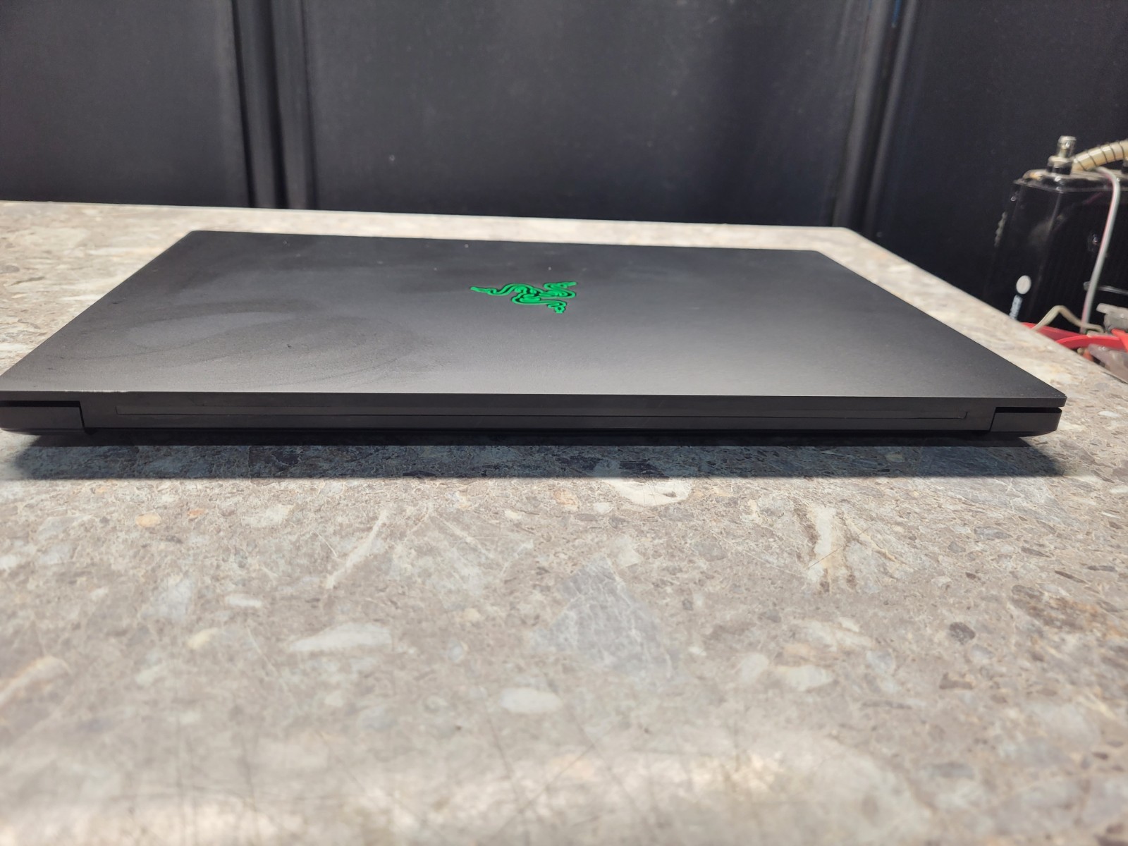 Razer Blade 15 Advanced RZ09-033 15.6″ 300HZ I7-10875H 16GB RTX 2070S MAXQ READ