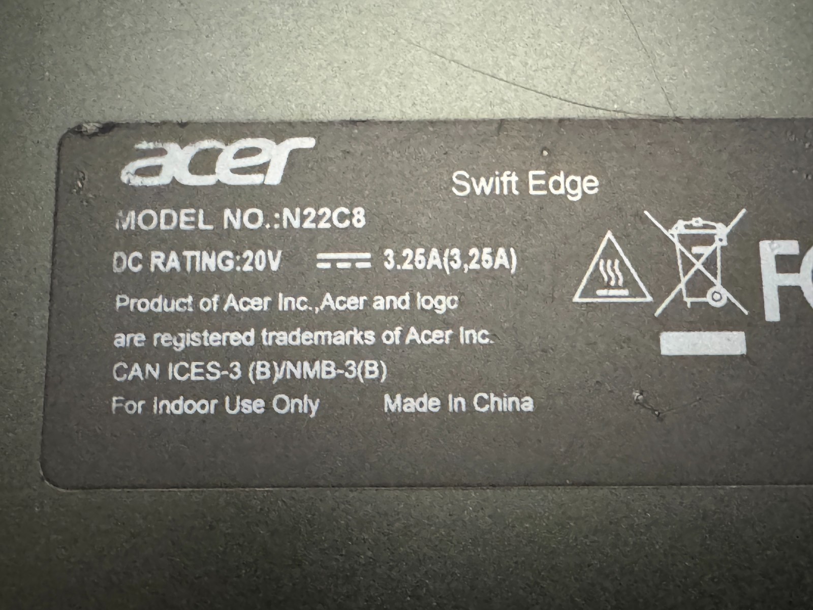ACER SWIFT EDGE 16″ OLED UHD SFA16-41 AMD RYZEN 7 6800U 512GB 16GB *BIOS LOCK*