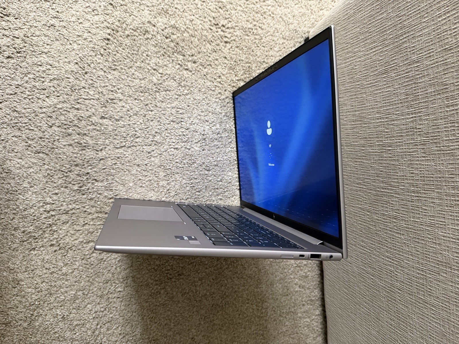 HP ZBOOK FIREFLY 16 G10 CORE i7 13TH GEN 32GB RAM 512GB SSD TOUCHSCREEN