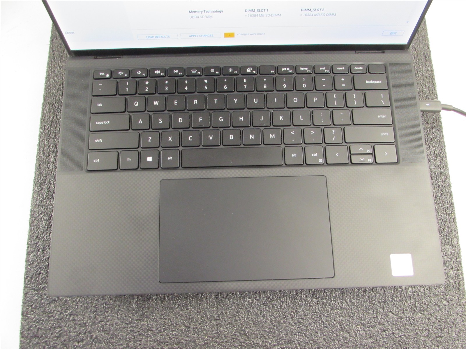 DELL PRECISION 5550 1920X1200 FHD I7-10850H 1TB 32GB RAM T1000 WIN 11 NO BATT