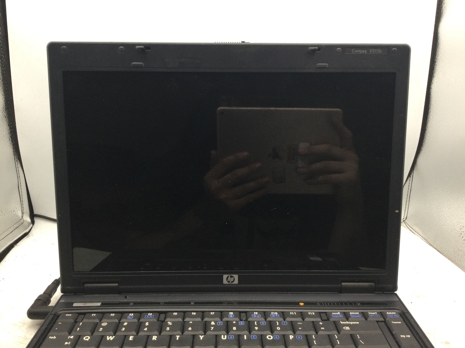 HP COMPAQ 6510B – FOR PARTS/BAD LCD – INTEL CENTRINO – 1GB RAM – READ DESC – BB