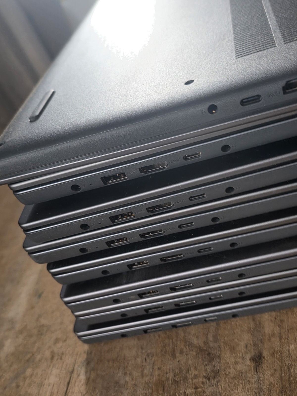 Lenovo IdeaPad Slim 3x 15Q8X10 | Snapdragon X | 16GB RAM | 1TB Lcd Lotx8