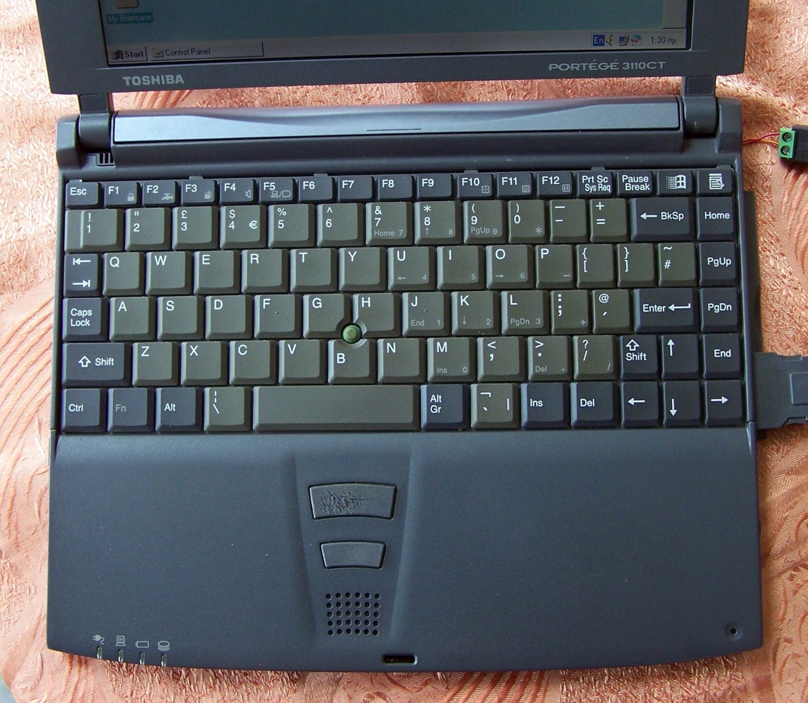 Win95 Toshiba Portege 3110CT Pentium 2, 300MHz 64MB 4GB Floppy Dos-ΝΟ armada cds