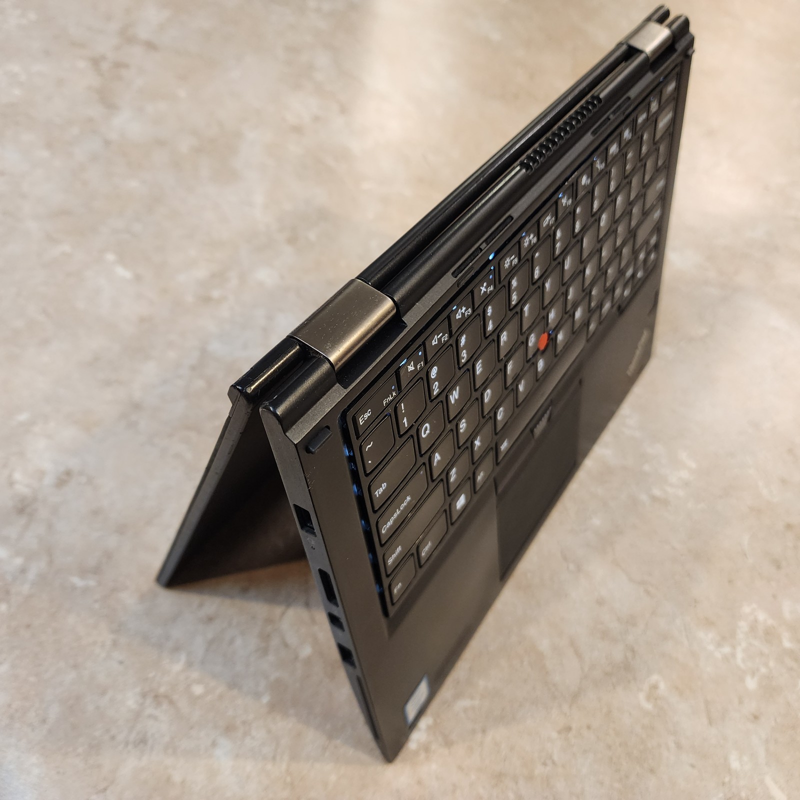 2-in-1 Lenovo ThinkPad Yoga 260 12″ IPS FHD I7-6500U 512GB SSD 8GB RAM Win11