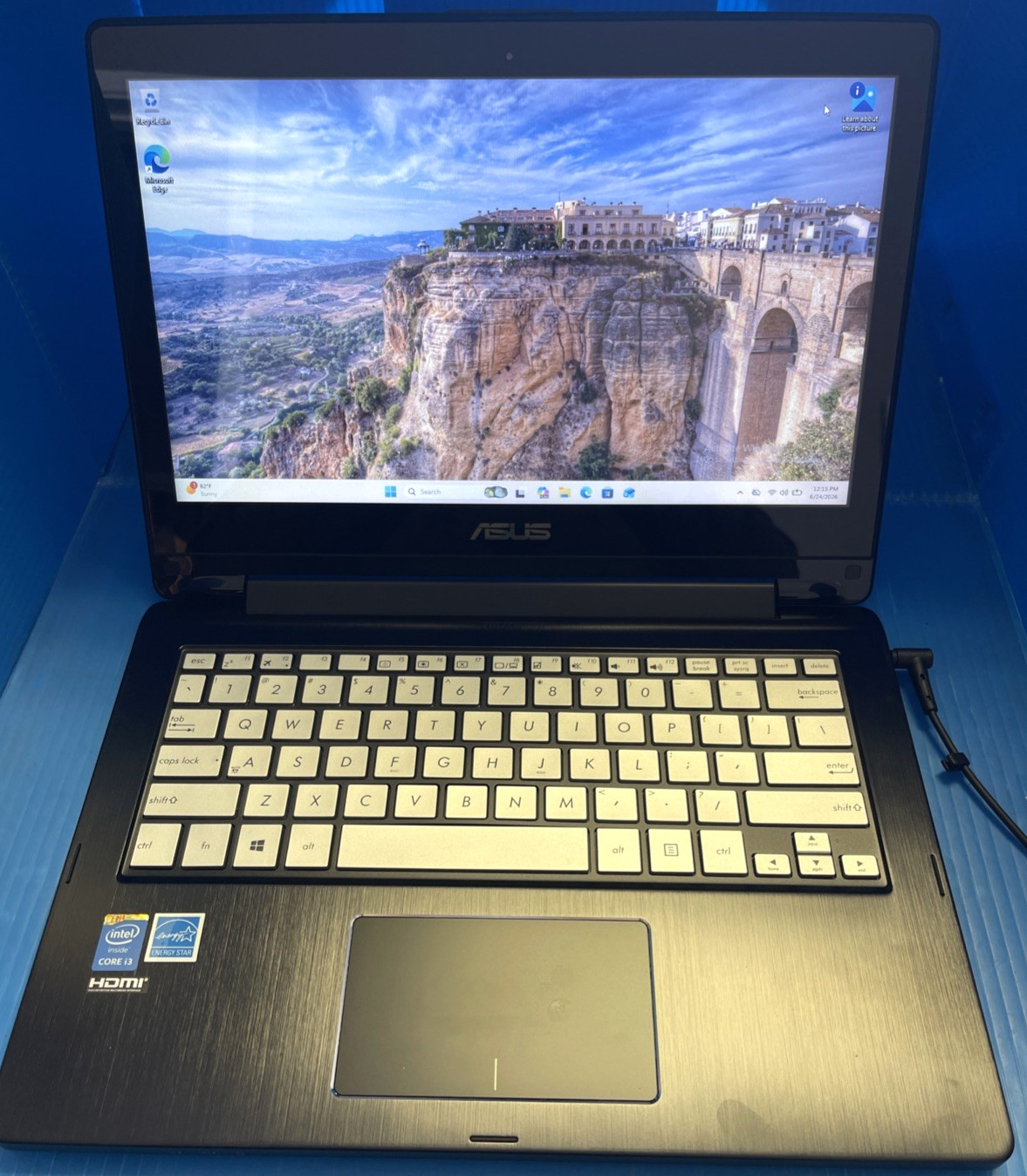 ASUS Q302L 13.3″ Intel Core i3-520U Win10 Home 500GB HDD 6GB RAM