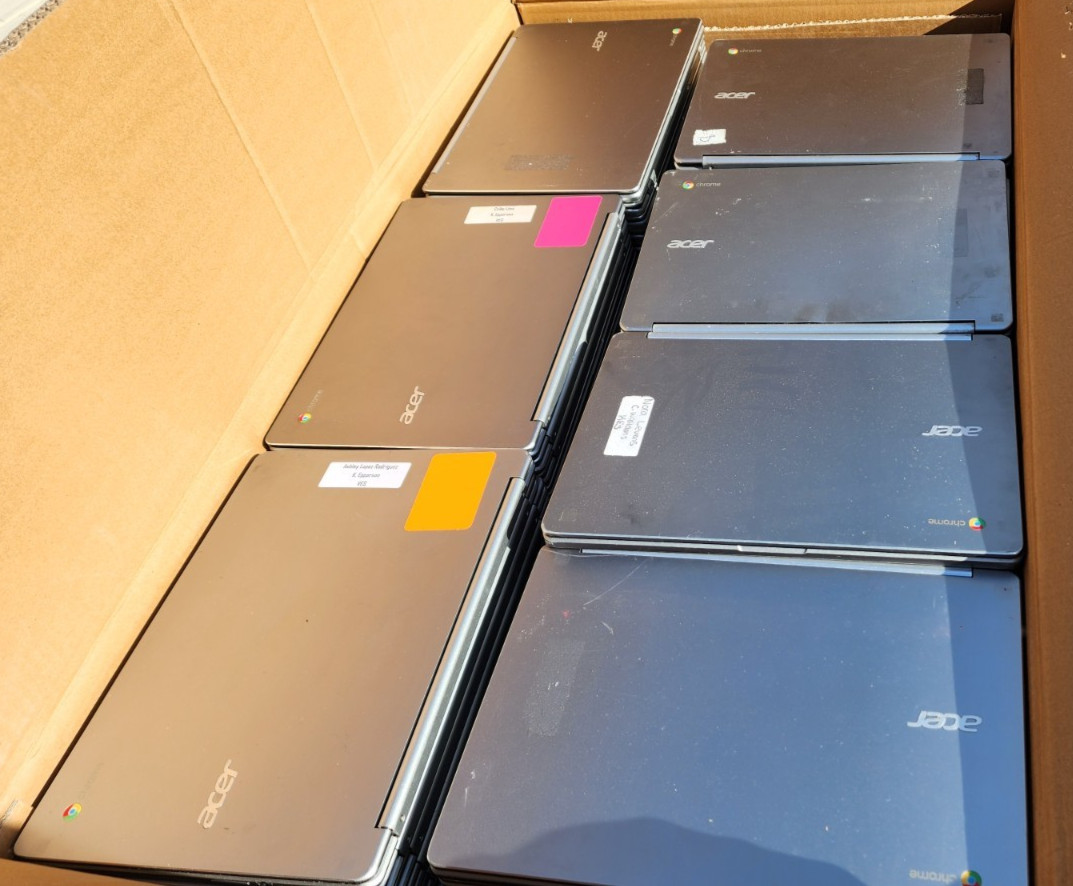 10x Lot 2-in-1 FHD Touch Acer R13 Convertible ChromeBook 13.3″ FHD 4GB 32GB SSD
