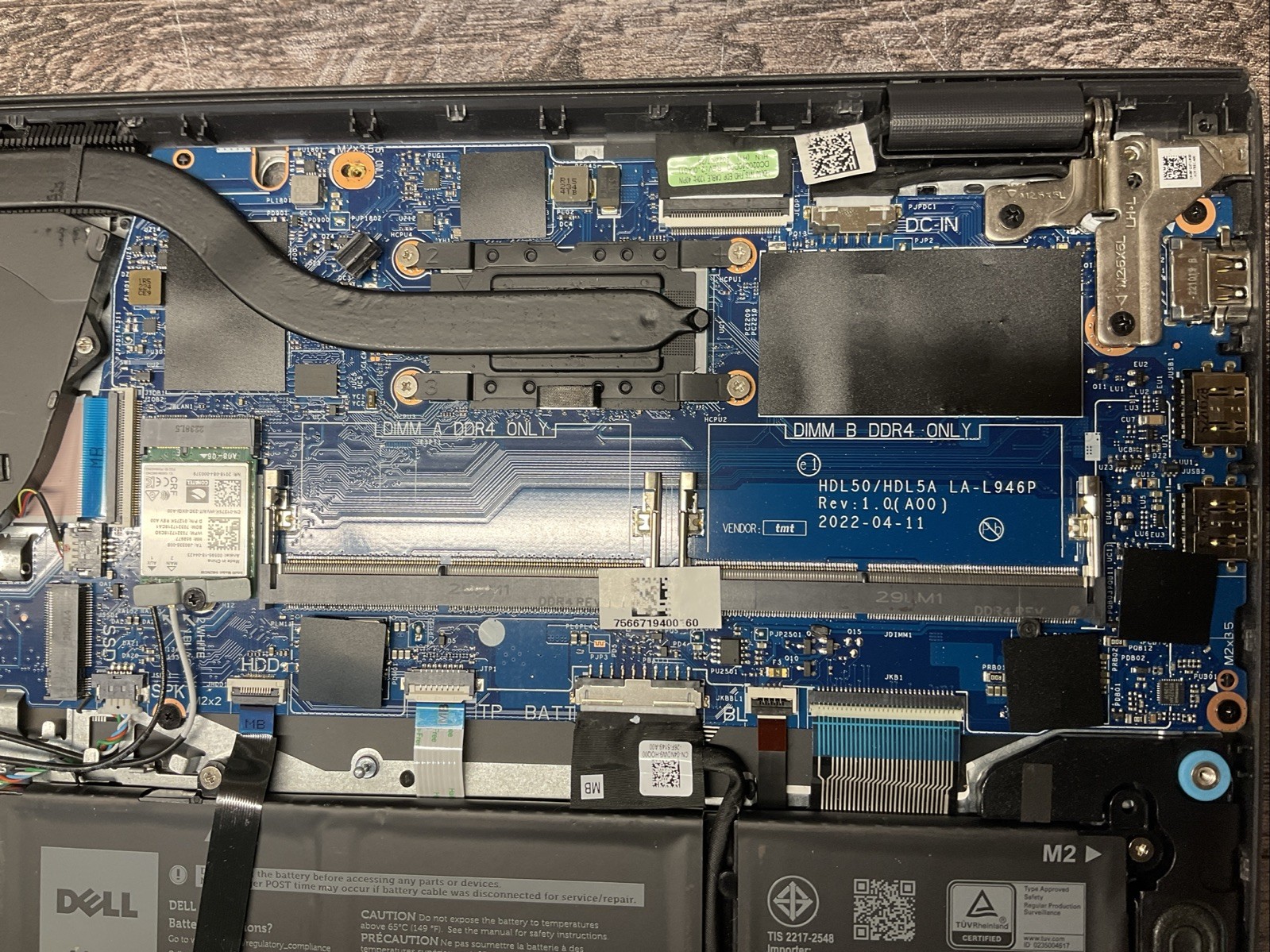 Dell Vostro 3520 / Intel Core i5 12th Gen / BIOS Unlocked / Parts Repair / M15