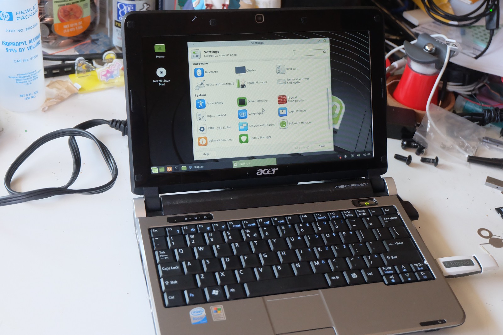 Acer Aspire One KAV10 | Intel Atom N270 @1.6GHz / 1GB RAM