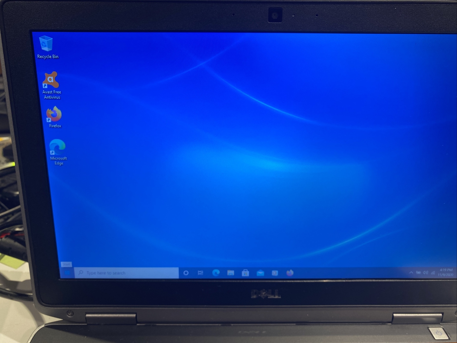 Dell Latitude E6320 Core i5 2540M 2.60GHz 4GB RAM 320GB HDD 13.3″ w/Dock Station
