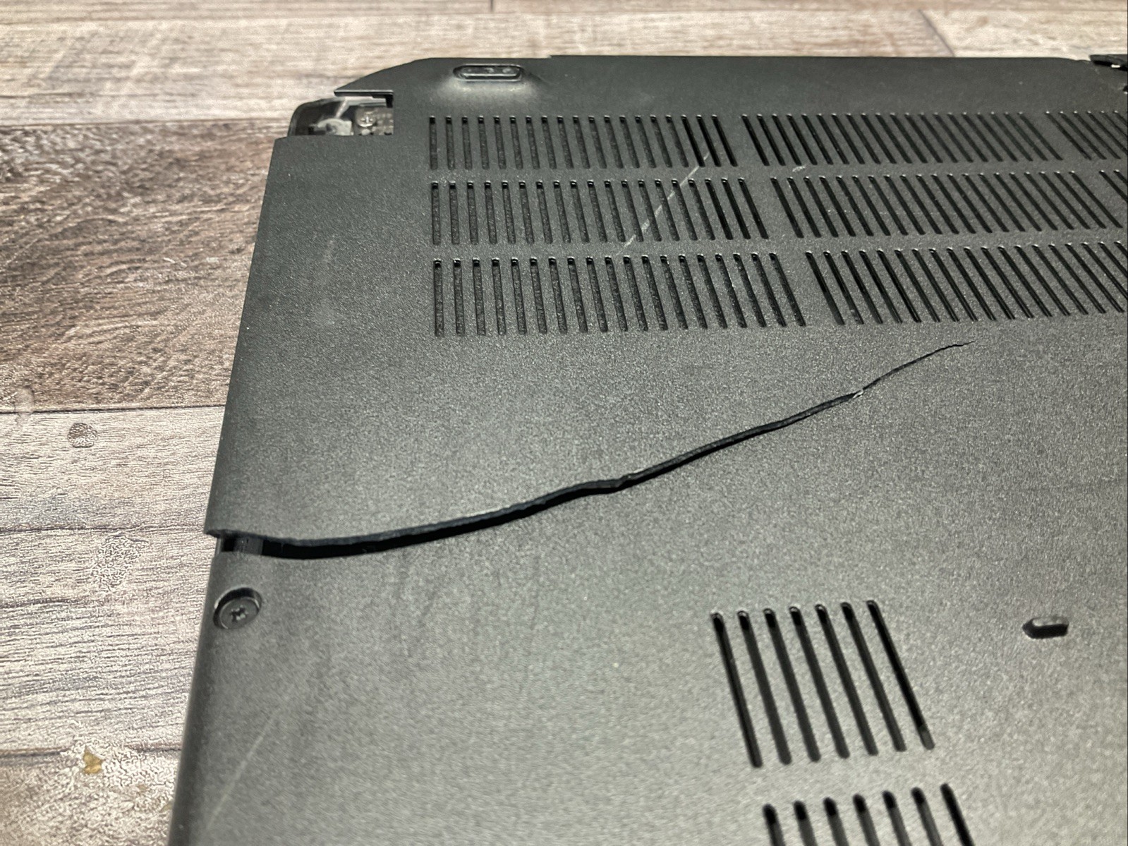 Latitude 5500 / No RAM Laptop Notebook PC / U10