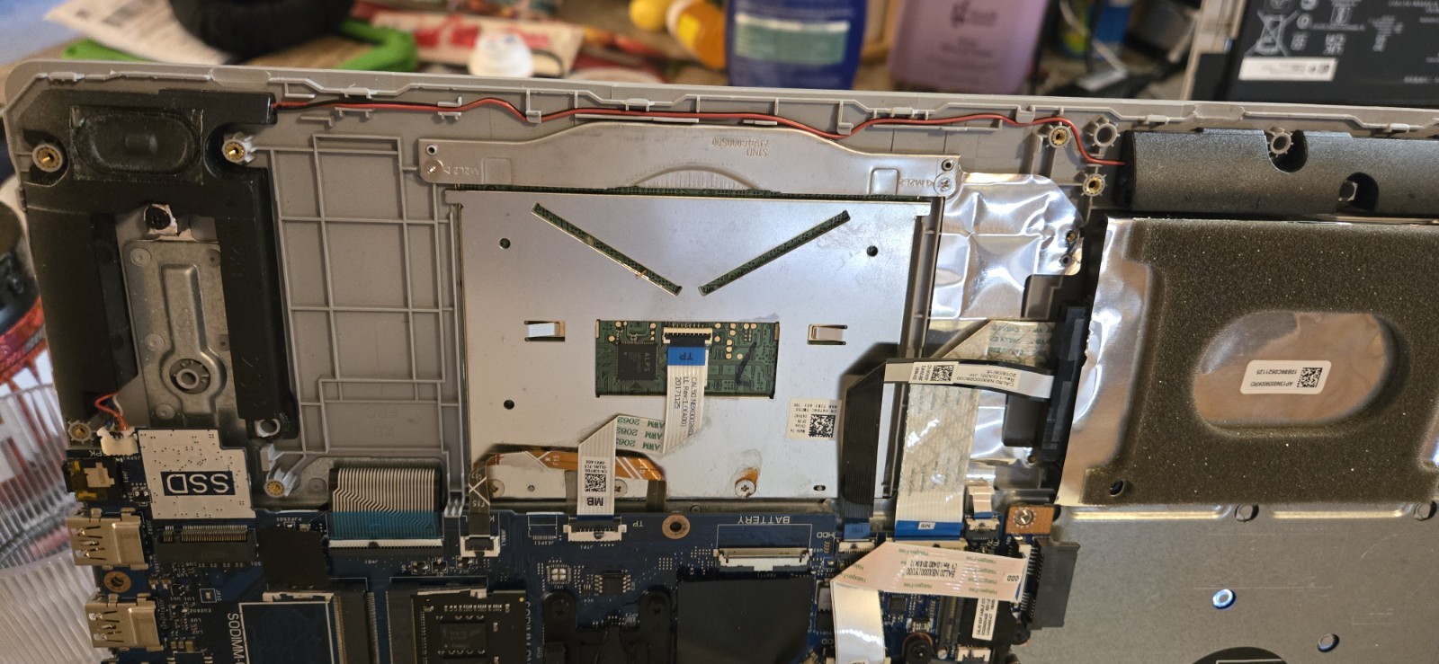 DELL INSPIRON P75F I5 8TH For parts/repair