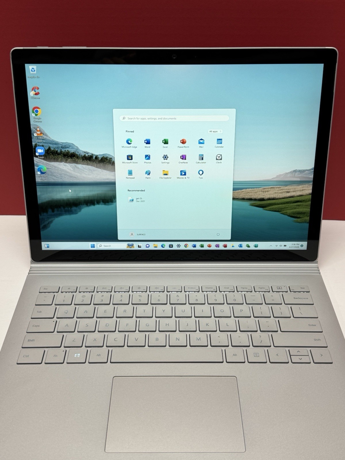 Microsoft Surface Book 2 1832 i5 7300U 2.6GHz 8GB RAM 256GB SSD 2 In 1 Touch